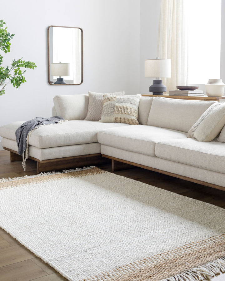 Solid Tassel Jute Rug